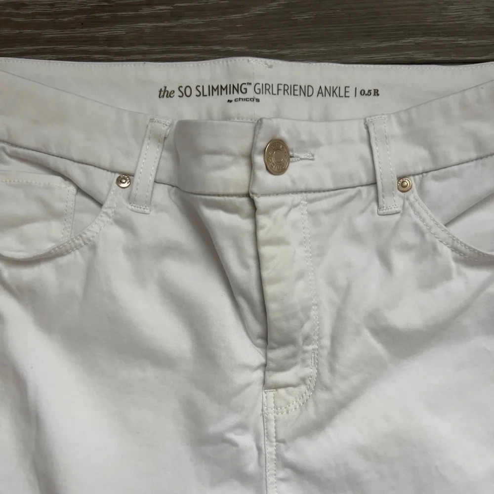 Chico's women’s White Jeans - Picture 2 of 6